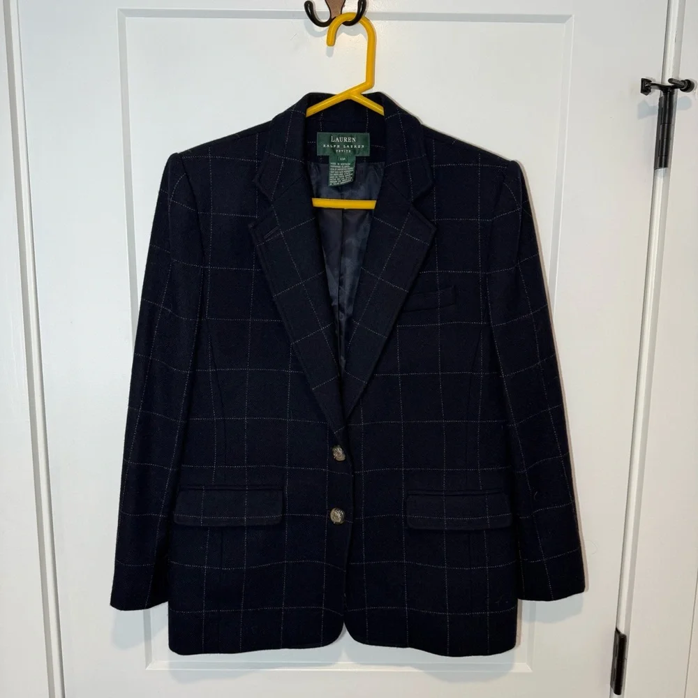 Vintage Lauren Ralph Lauren 100% Wool Blazer. - Picture 3 of 10